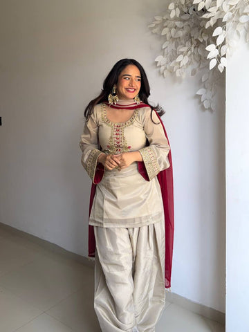 Elmira Organza Embroidered Farshi Set