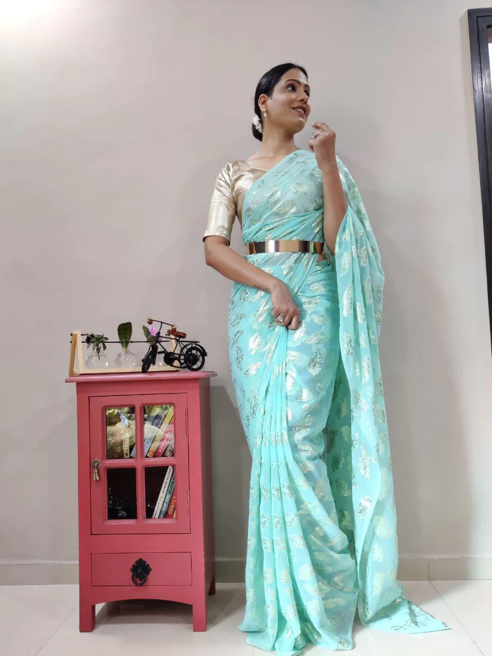 1-MIN READY TO WEAR SAREE IN PURE VISCOS ZARI WEAVING